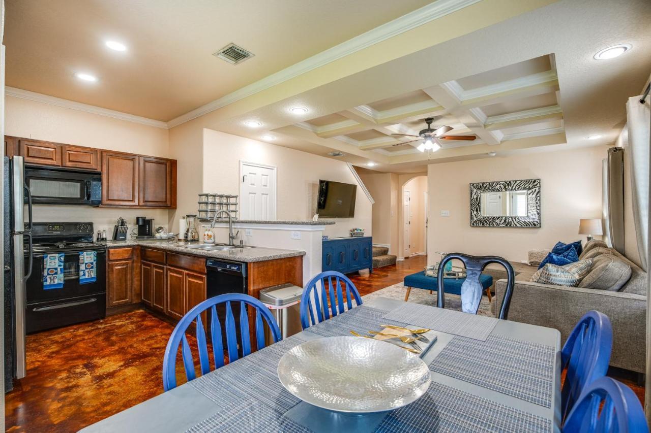 San Antonio Townhome About 2 Mi To Aquarium! 외부 사진